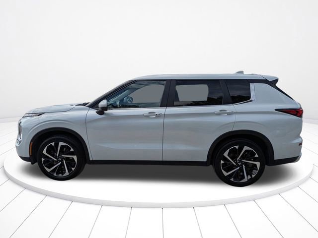 Used 2024 Mitsubishi Outlander SE AWD/4WD image 7
