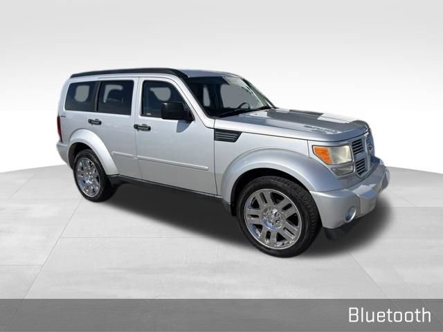 Used 2011 Dodge Nitro Heat AWD/4WD image 2