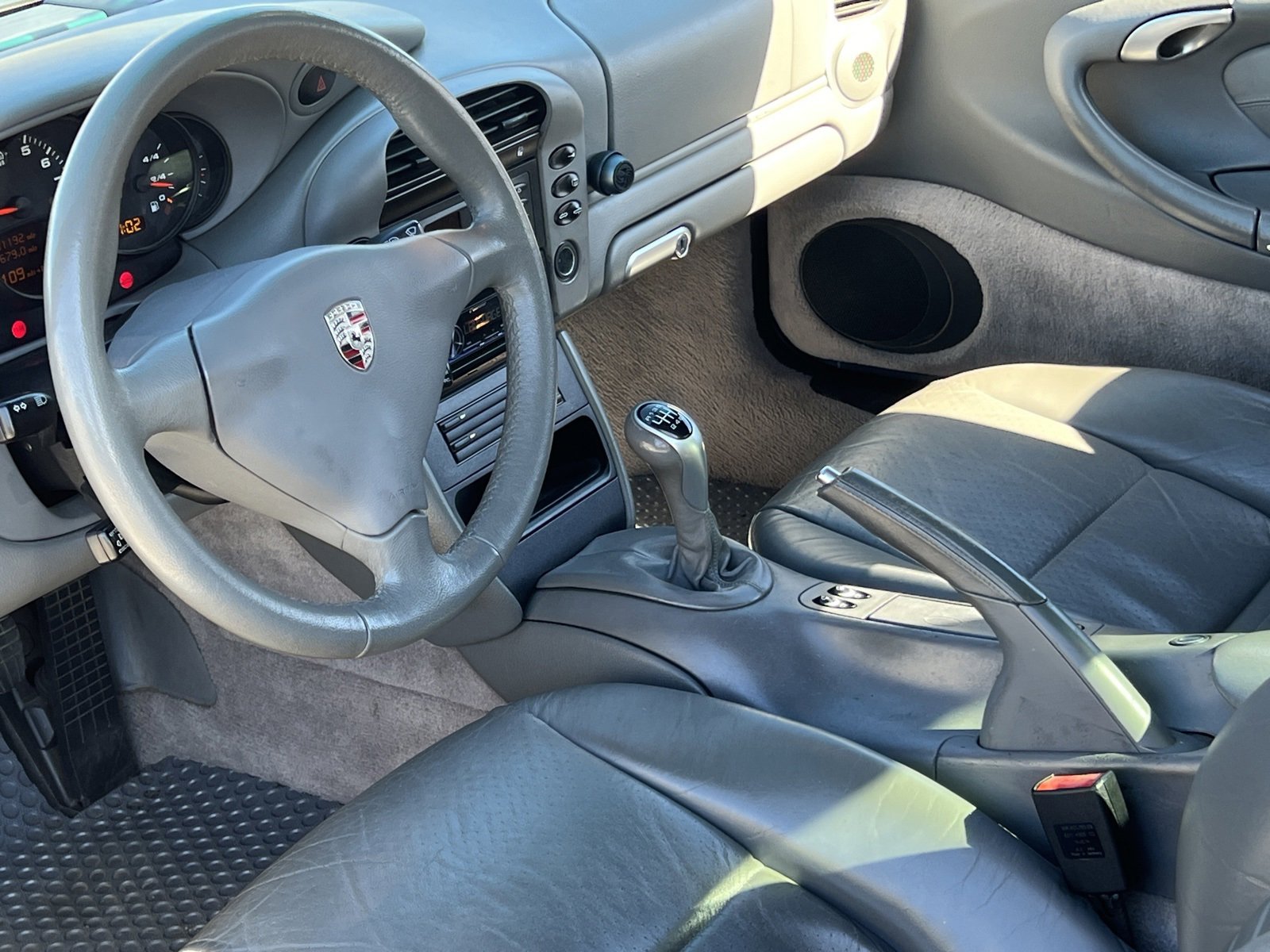 Used 2002 Porsche 911 Carrera image 4