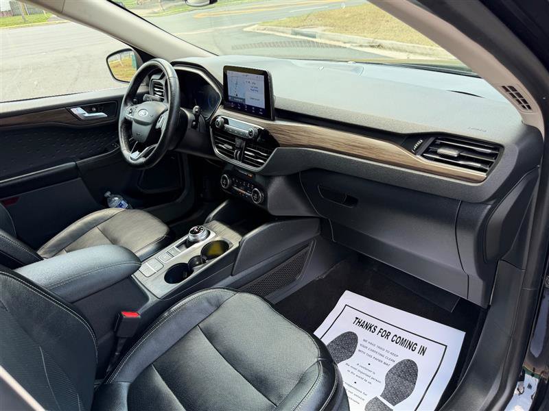 Used 2020 Ford Escape Titanium AWD/4WD image 37
