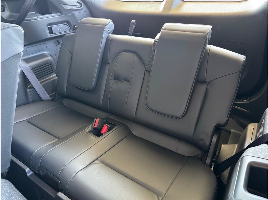 New 2026 Mitsubishi Outlander SEL FWD image 12