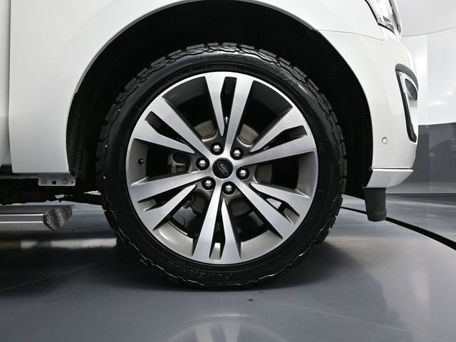 Used 2021 Ford Expedition Platinum image 16