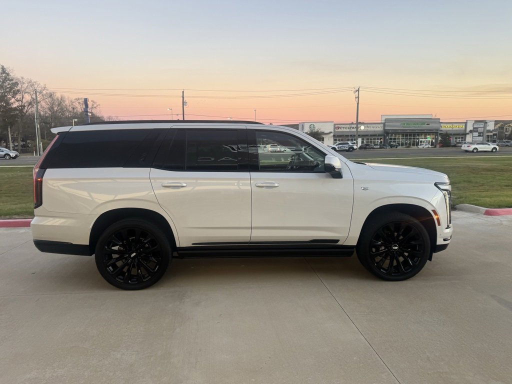 Used 2025 Cadillac Escalade Sport Platinum w/ LPO, ONYX Package image 6