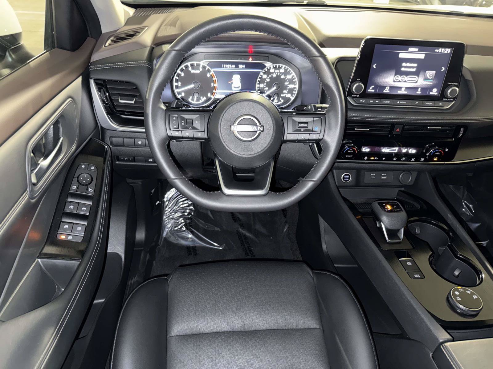 Used 2023 Nissan Rogue SV w/ SV Premium Package AWD/4WD image 4