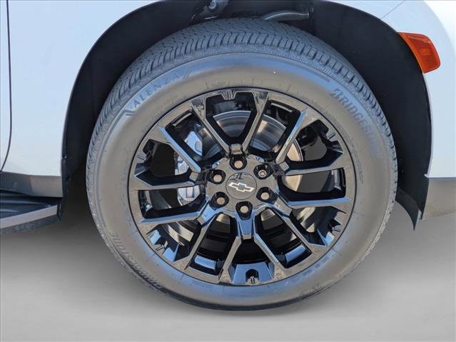 Used 2023 Chevrolet Tahoe Premier w/ Premium Package 2 RWD image 26