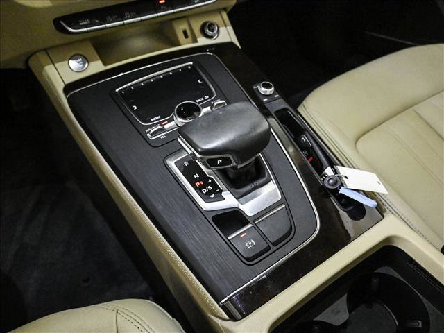 Used 2019 Audi Q5 2.0T Premium Plus image 12