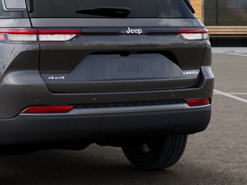 New 2026 Jeep Grand Cherokee Limited w/ Limited Altitude Package AWD/4WD image 14