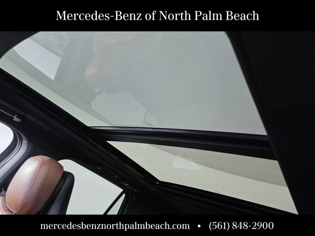 Used 2023 Lincoln Navigator Reserve image 12
