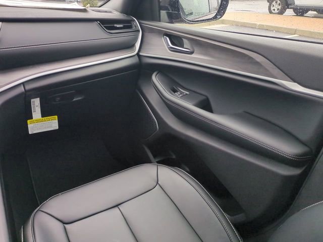 New 2026 Jeep Grand Cherokee Limited image 17