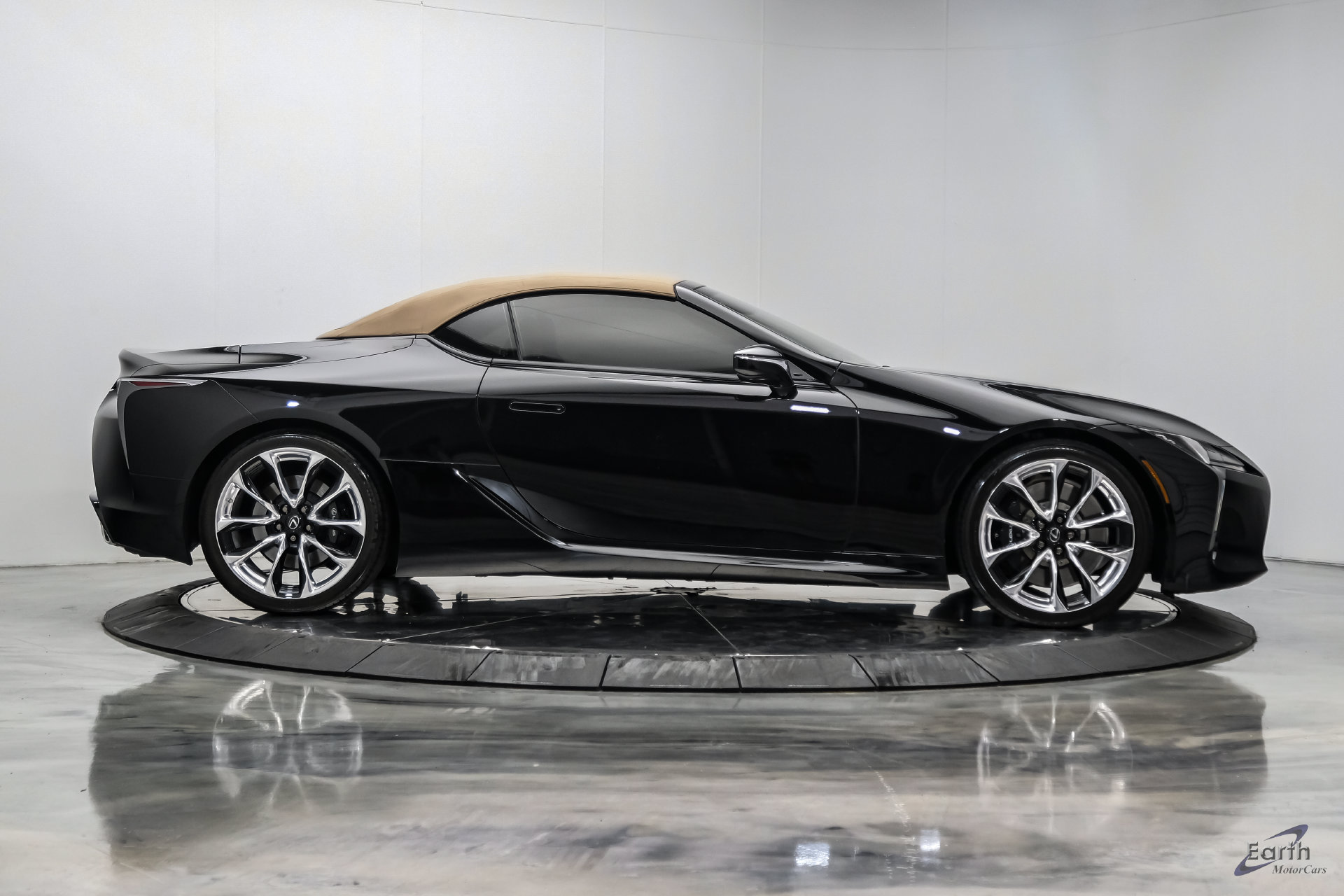 Used 2021 Lexus LC 500 Convertible w/ Touring Package RWD image 26