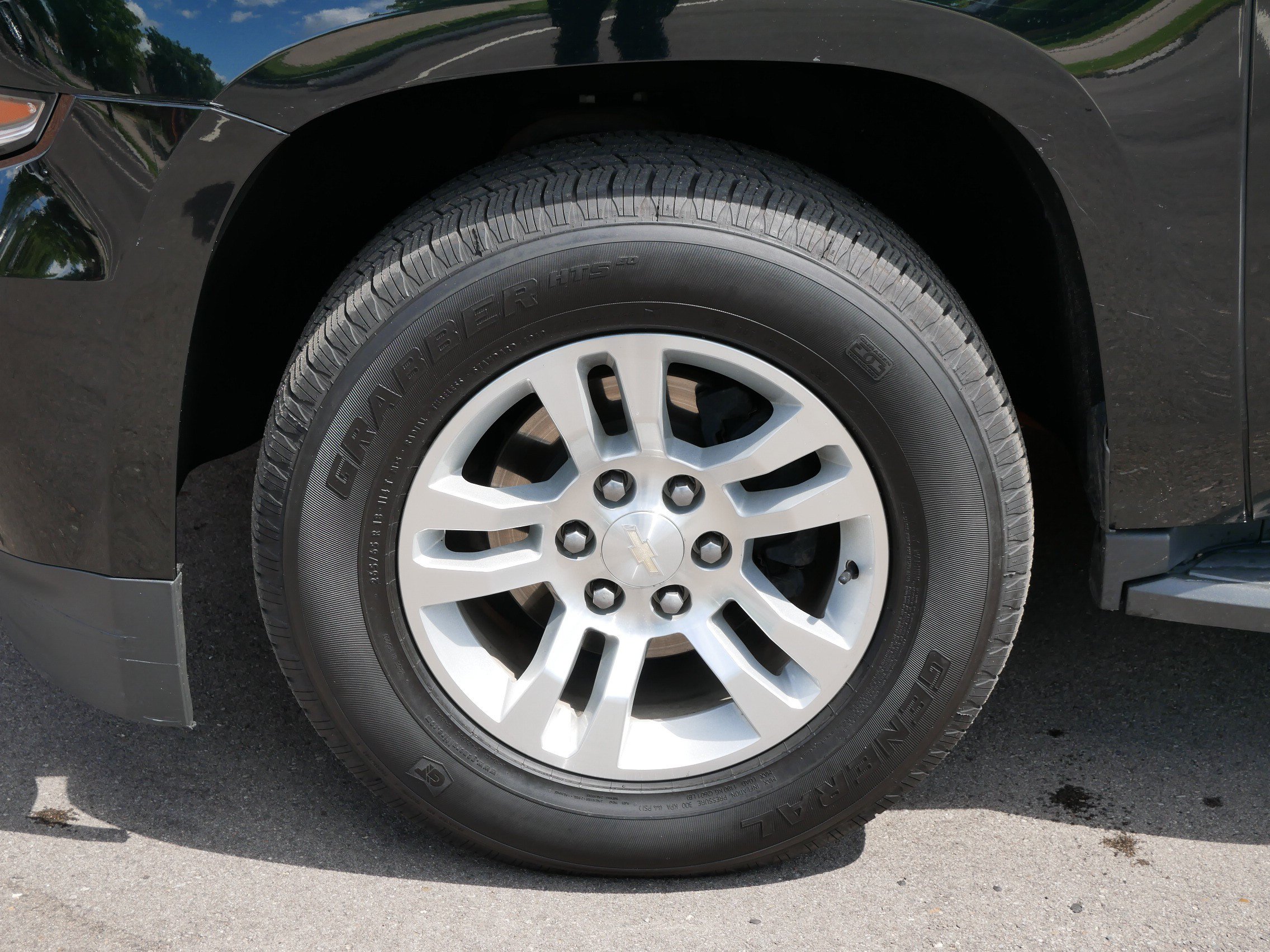 Used 2019 Chevrolet Tahoe LT AWD/4WD image 4