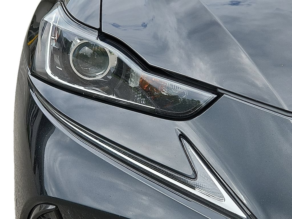 Used 2018 Lexus IS 350 F Sport w/ F Sport Package AWD/4WD image 10