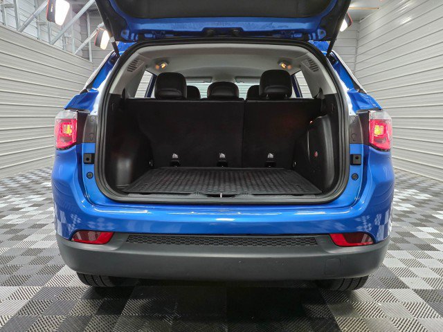 Used 2019 Jeep Compass Latitude w/ Popular Equipment Group AWD/4WD image 37