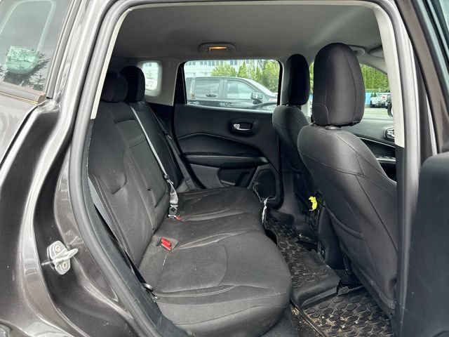 Used 2018 Jeep Compass Sport AWD/4WD image 10