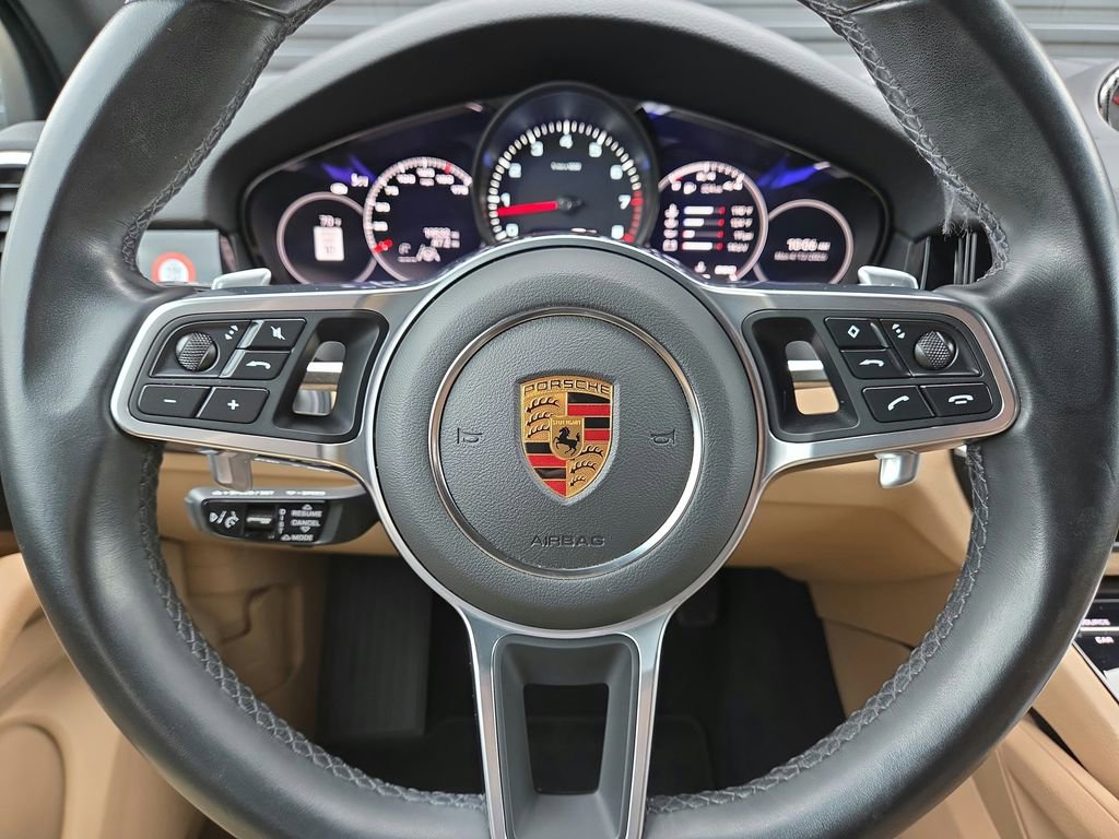 Certified 2022 Porsche Cayenne image 9