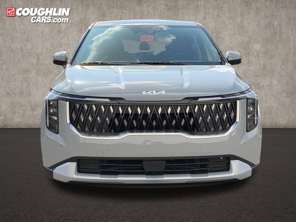 New 2027 Kia Carnival FWD image 2