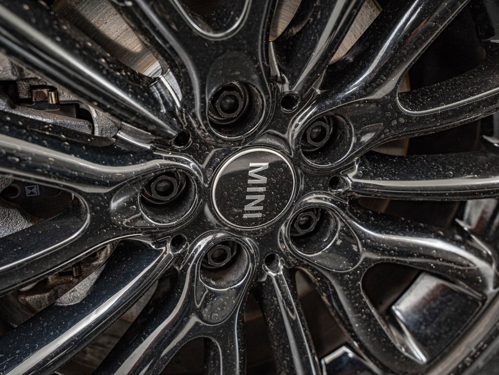 Used 2023 MINI Cooper Clubman S image 11