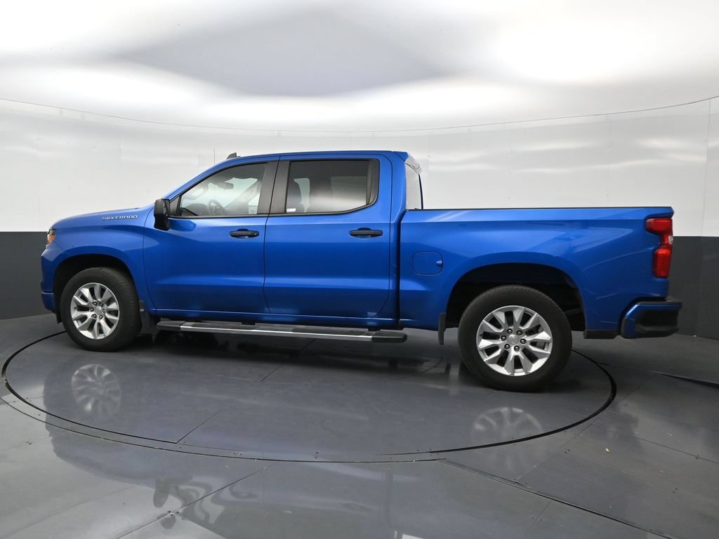 Used 2024 Chevrolet Silverado 1500 Custom RWD image 2