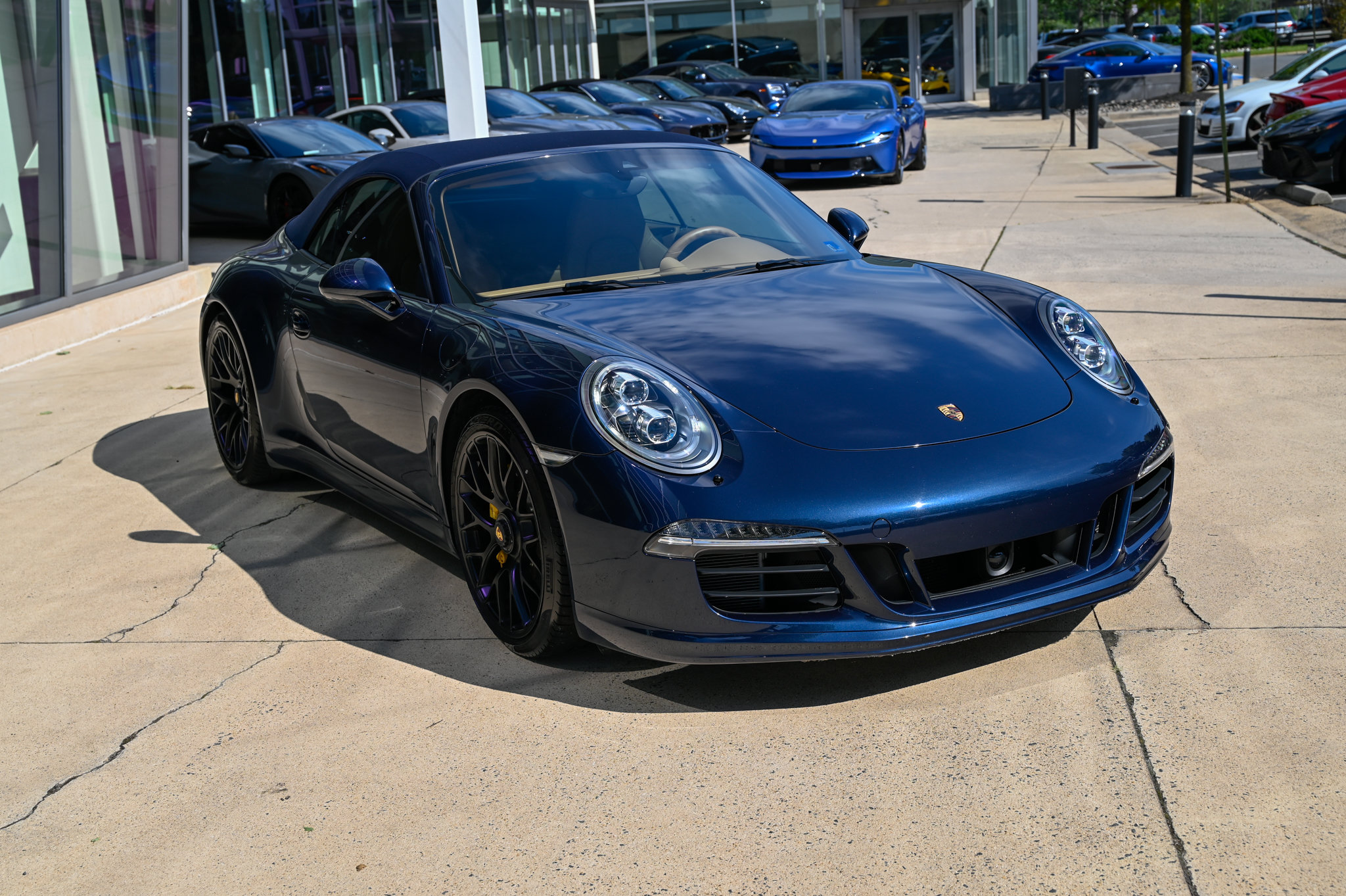 Used 2016 Porsche 911 Carrera GTS RWD image 3