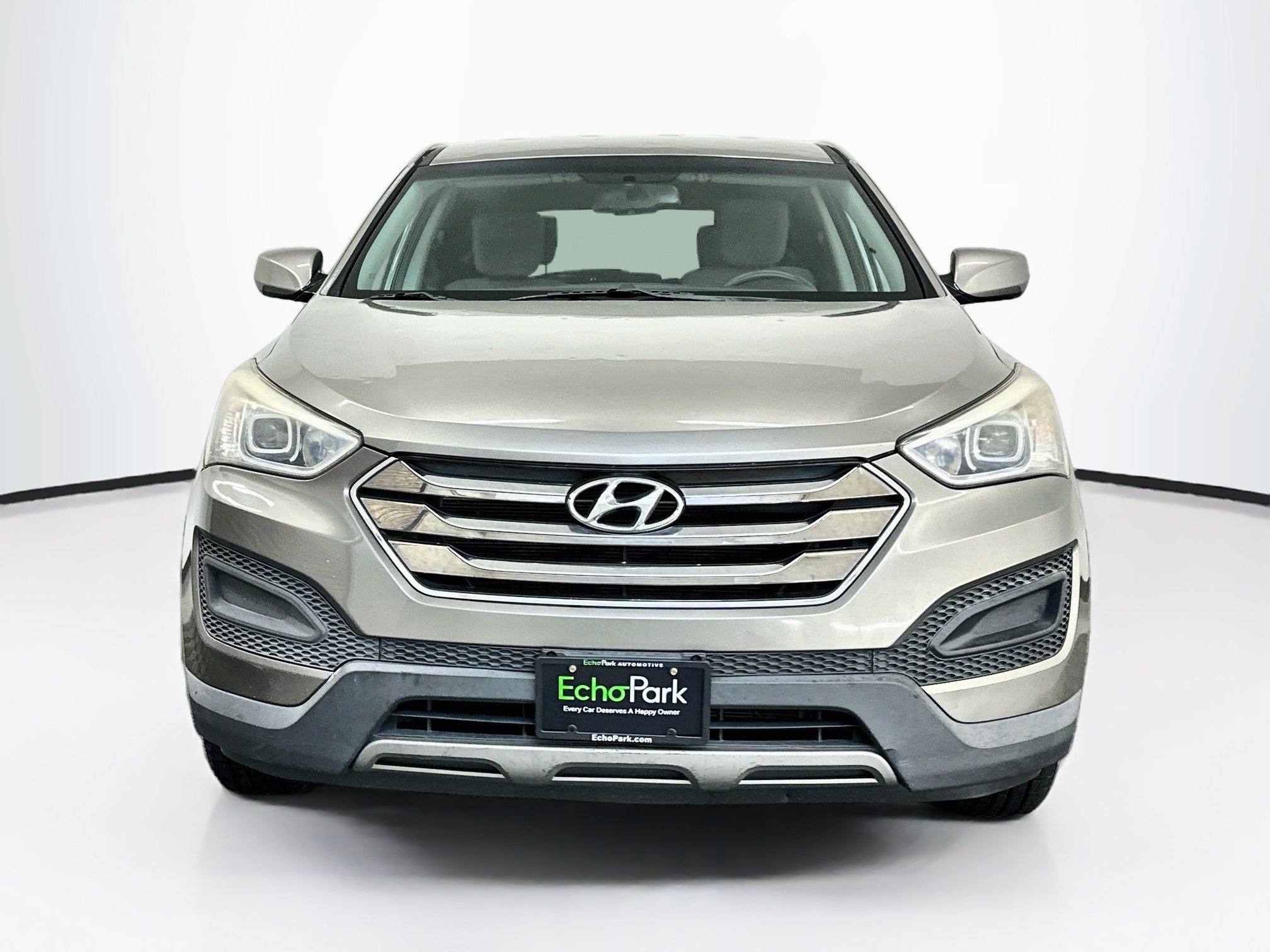 Used 2014 Hyundai Santa Fe Sport AWD/4WD image 2