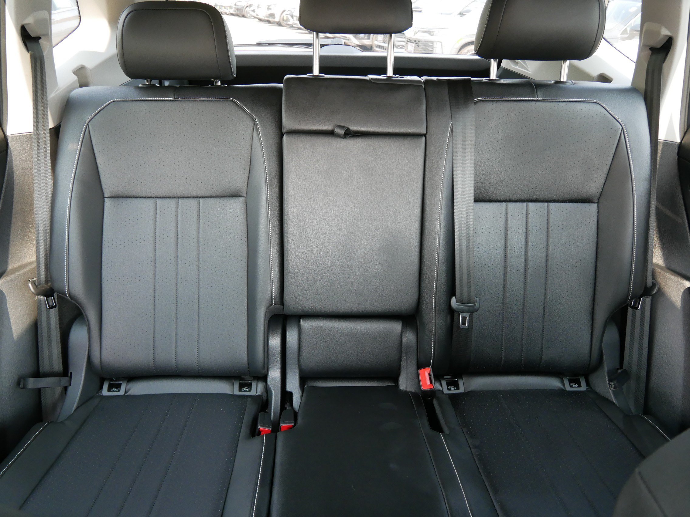 Certified 2024 Volkswagen Tiguan SE AWD/4WD image 13