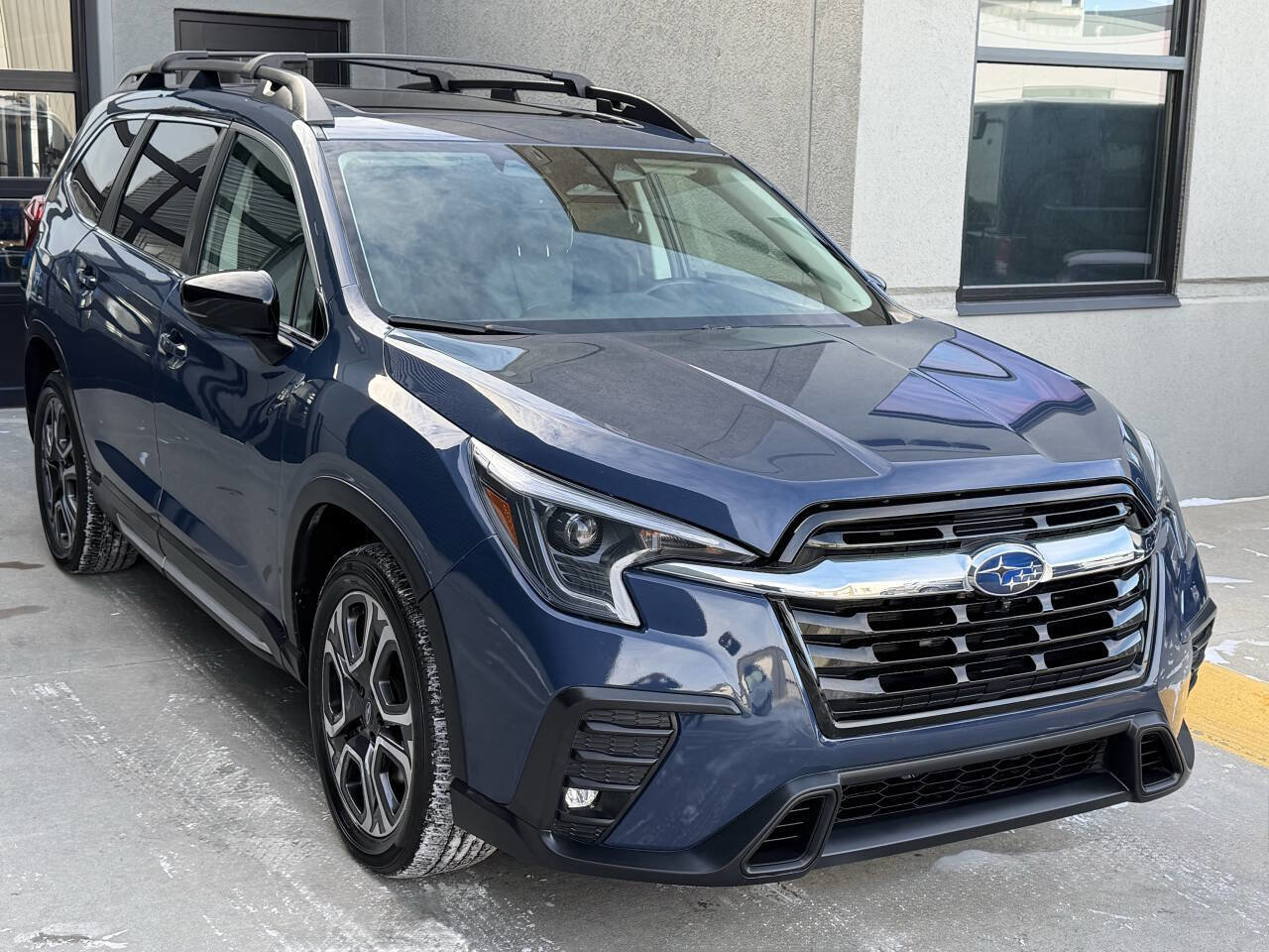 Used 2024 Subaru Ascent Limited w/ Technology Package image 7