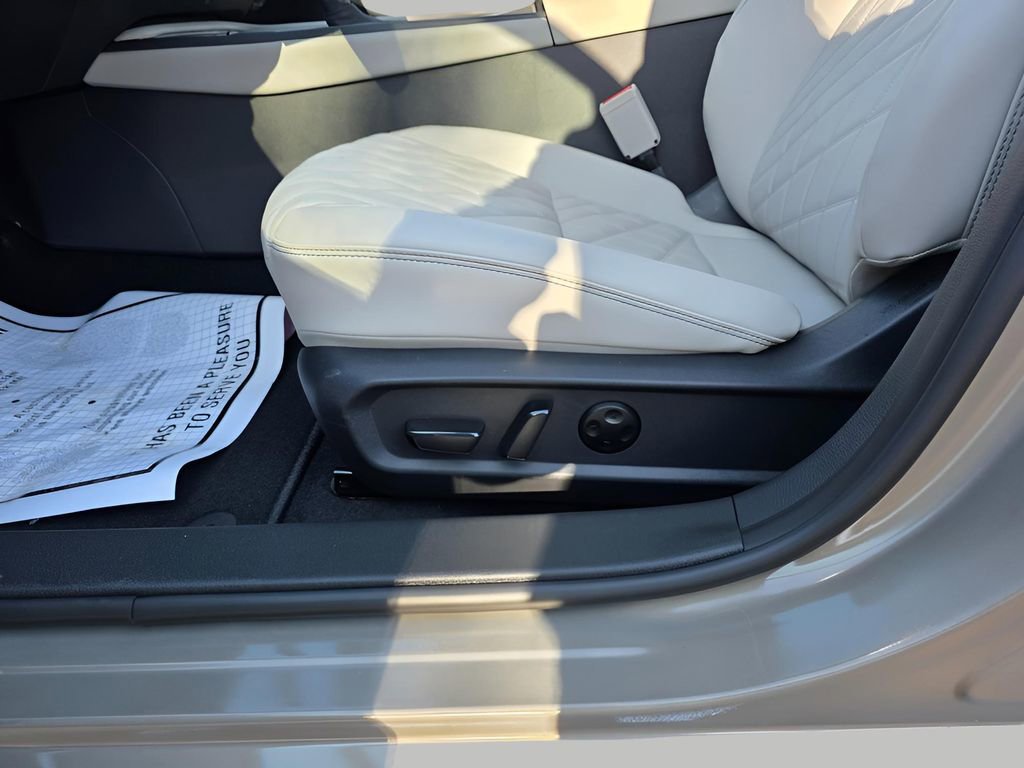 New 2026 Nissan Sentra SL w/ Floor Mat Package image 17