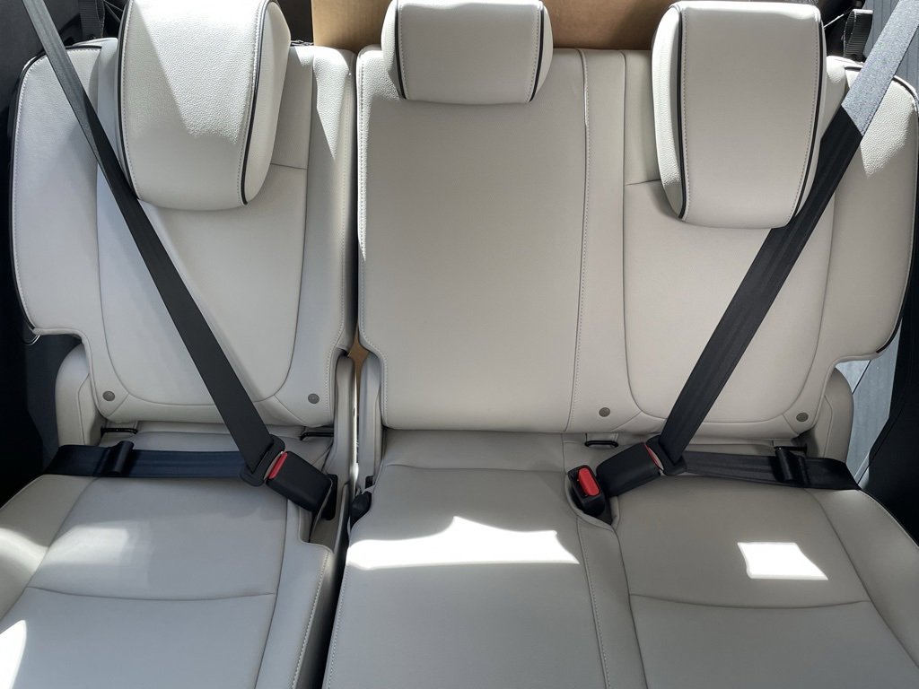 New 2026 Honda Odyssey Touring image 13