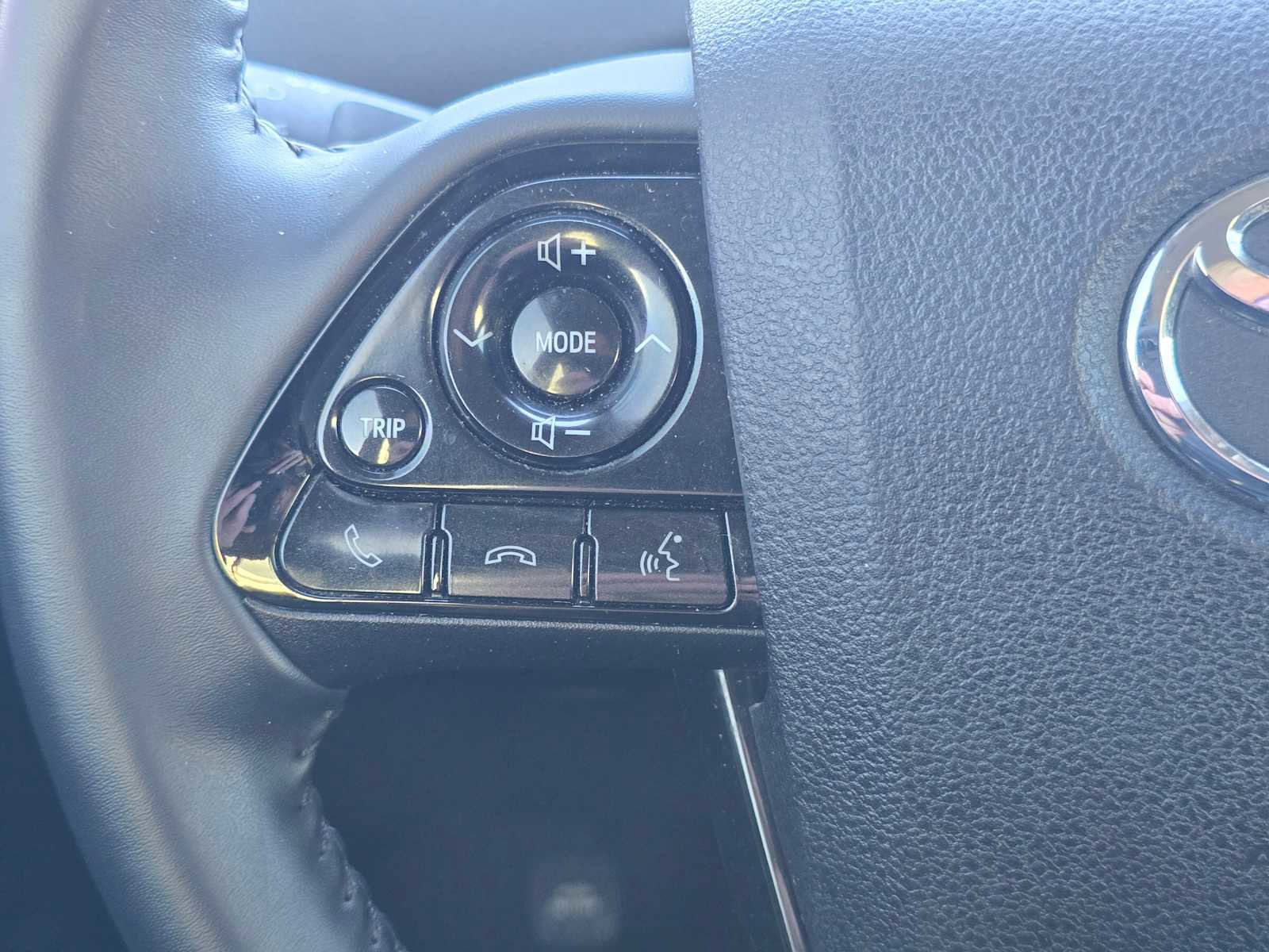 Certified 2021 Toyota Prius Prime XLE image 40