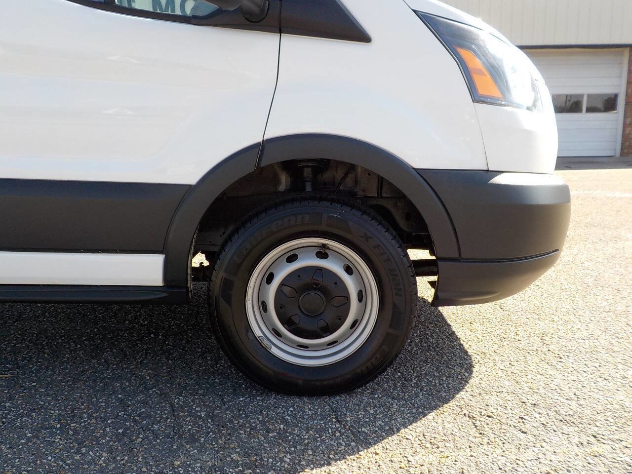 Used 2018 Ford Transit 250 138 image 12