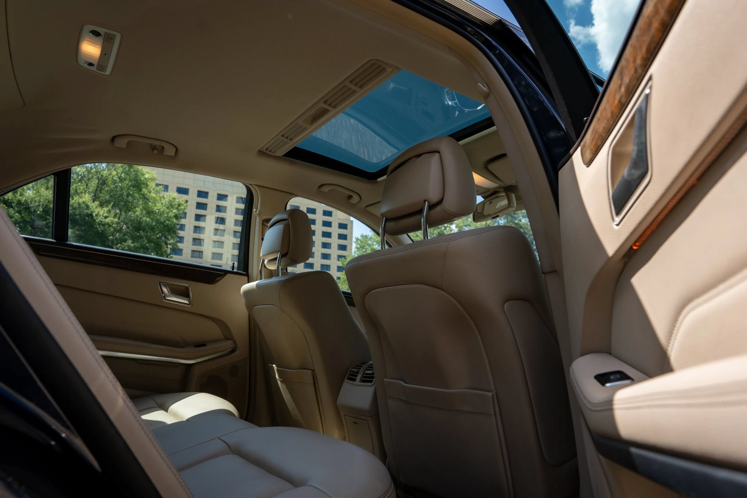Used 2015 Mercedes-Benz E 350 4MATIC Sedan image 15