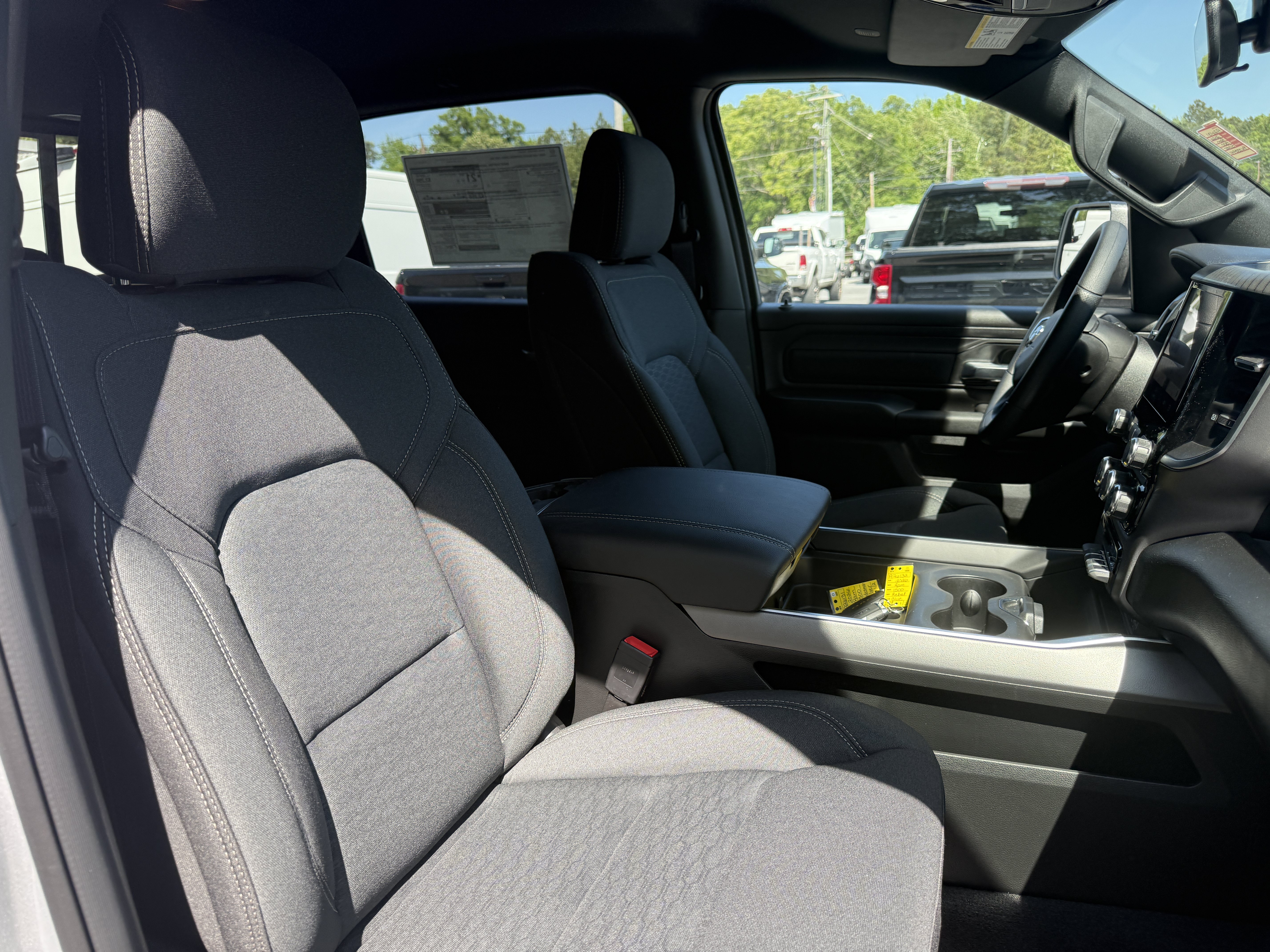 New 2026 RAM 1500 Express AWD/4WD image 14