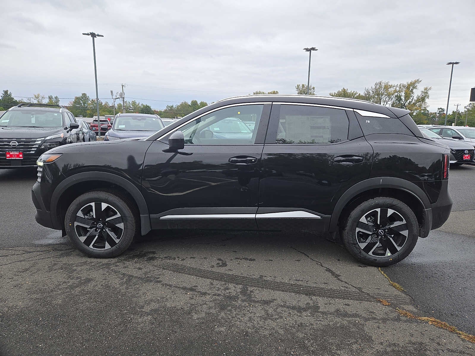 New 2027 Nissan Kicks SV w/ SV Premium Package AWD/4WD image 7