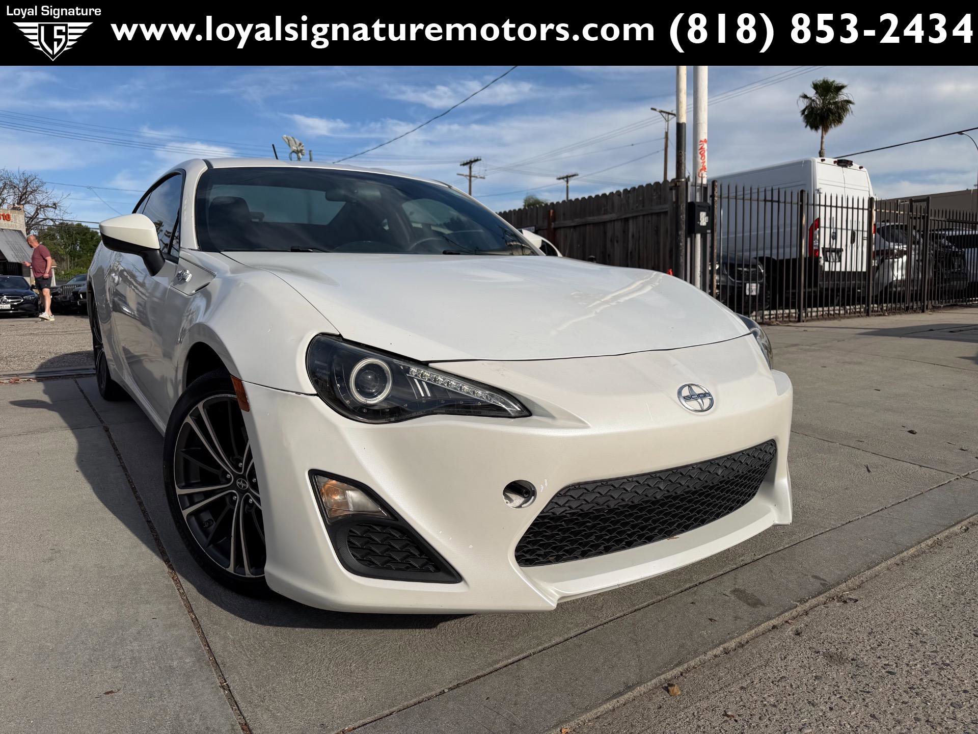 Used 2013 Scion FR-S image 1