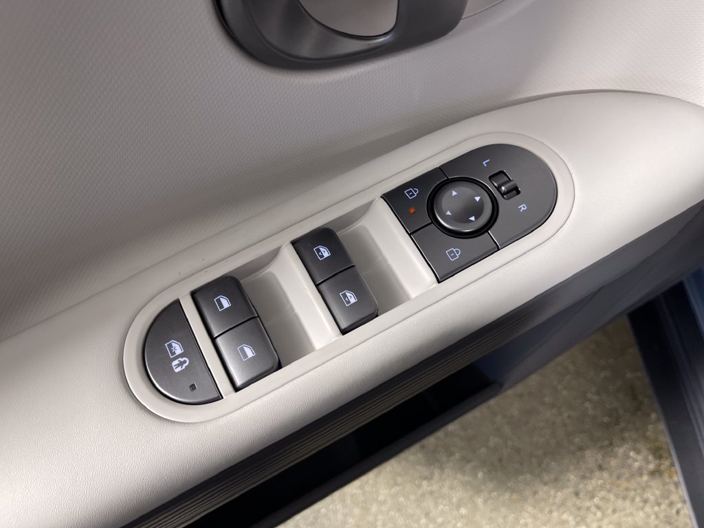 New 2027 Hyundai Ioniq 5 SEL RWD image 18