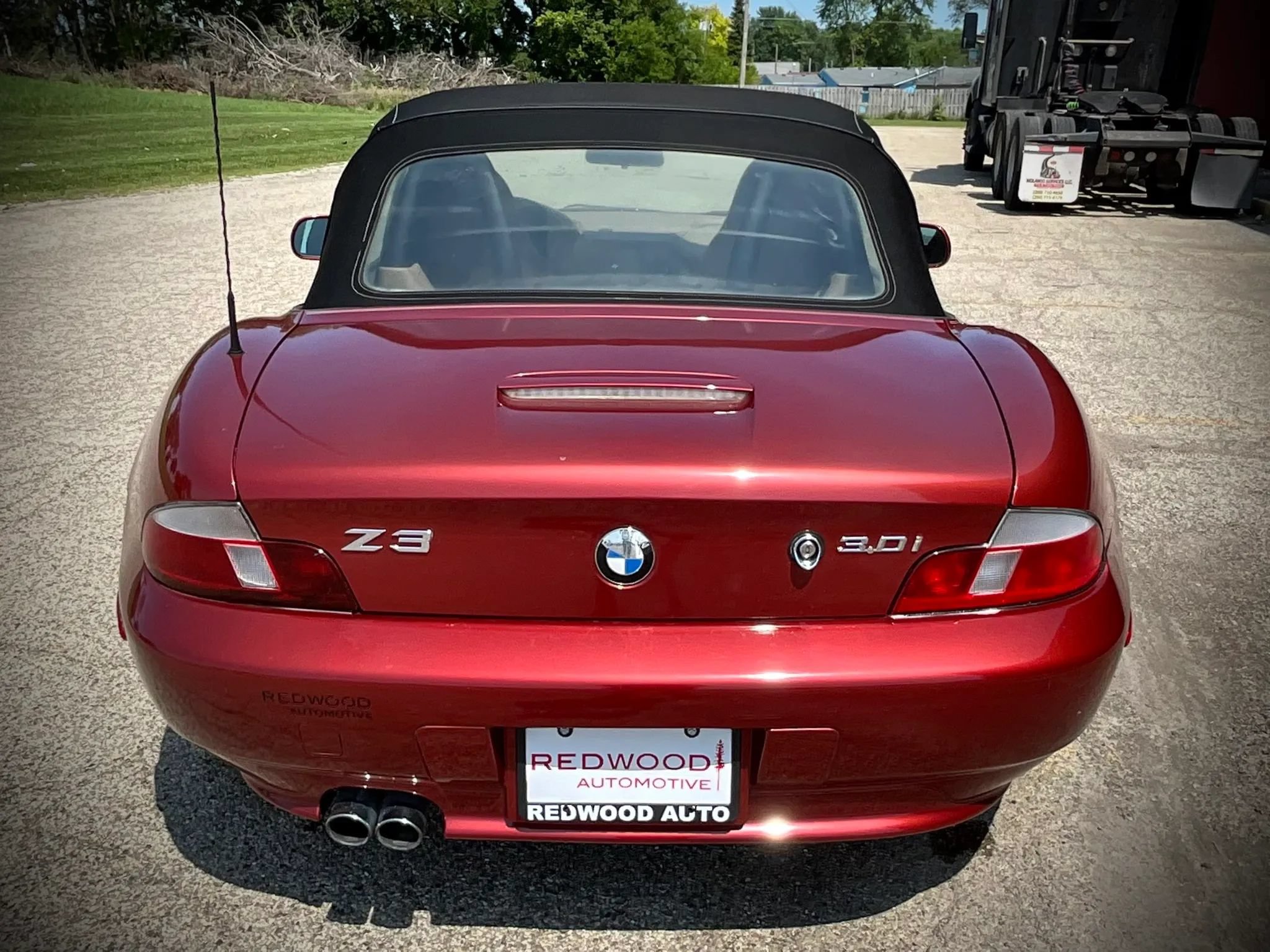Used 2001 BMW Z3 3.0i RWD image 4