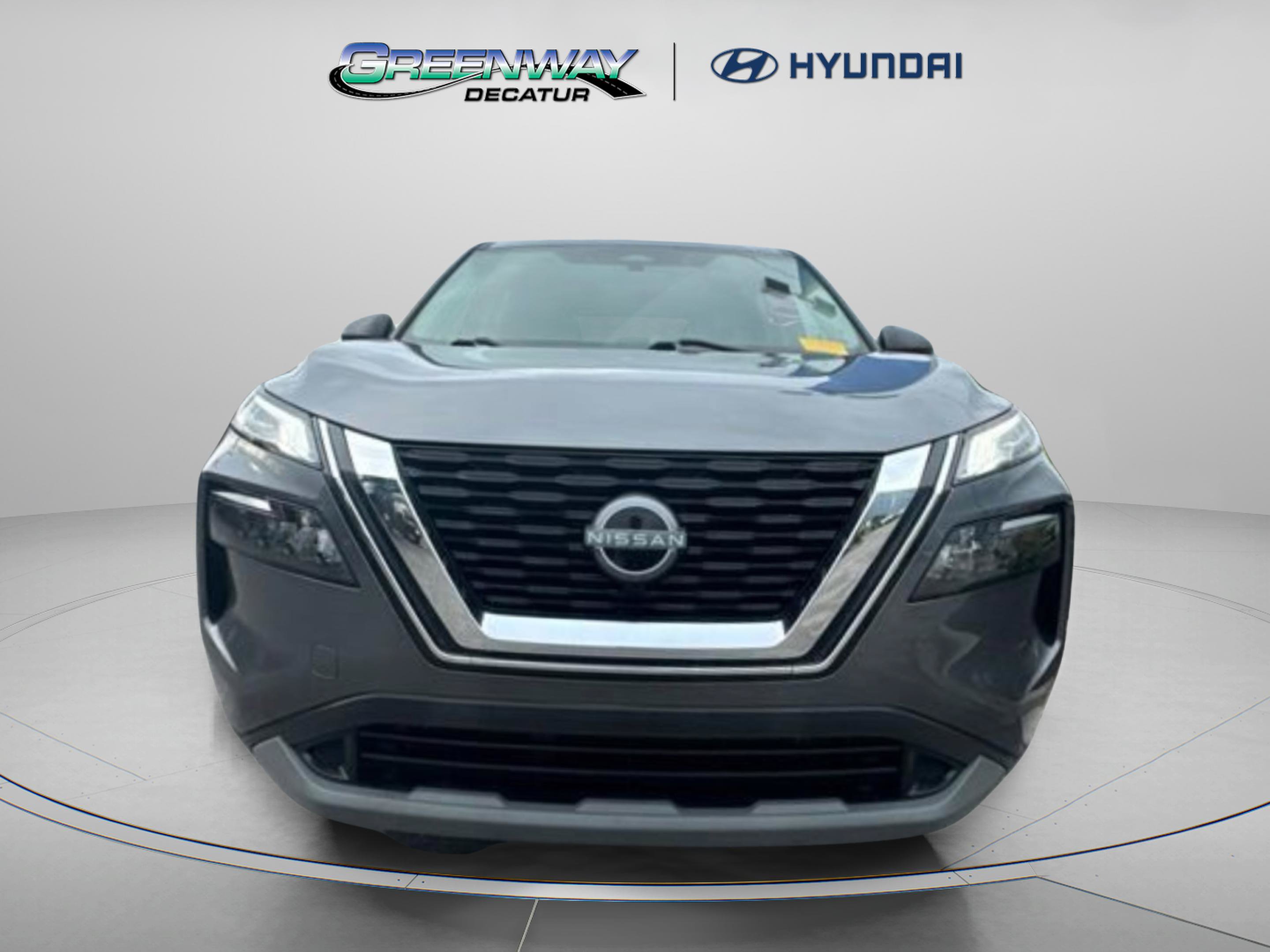 Used 2023 Nissan Rogue S AWD/4WD image 2