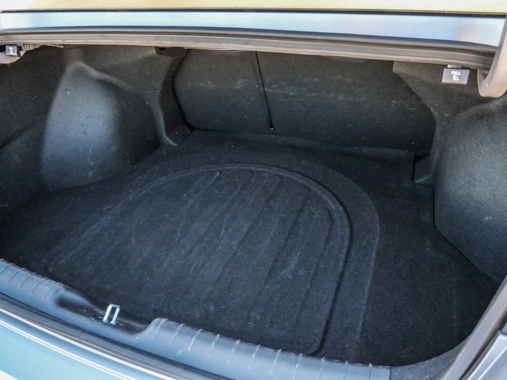 Used 2025 Hyundai Elantra SEL FWD image 32