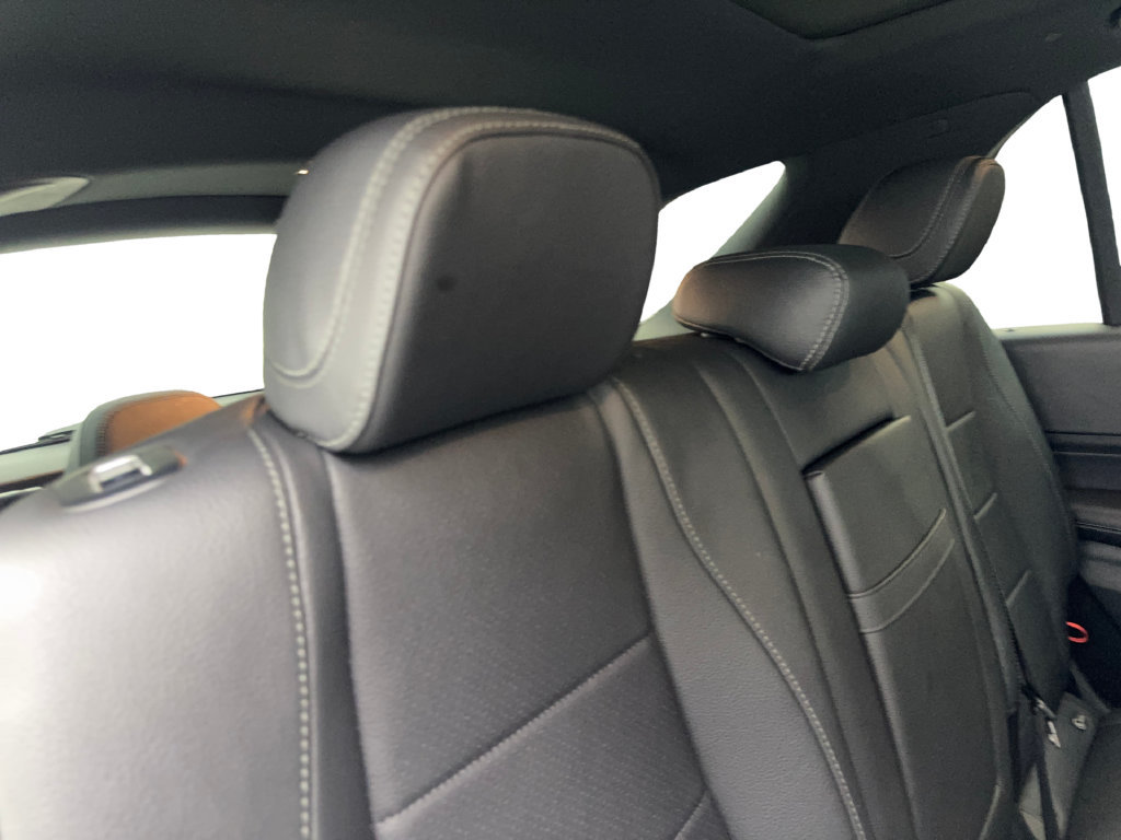 Used 2024 Mercedes-Benz GLE 350 4MATIC w/ 3rd Row Seat Package image 45