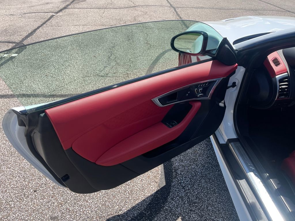 Used 2024 Jaguar F-TYPE R-Dynamic RWD image 10