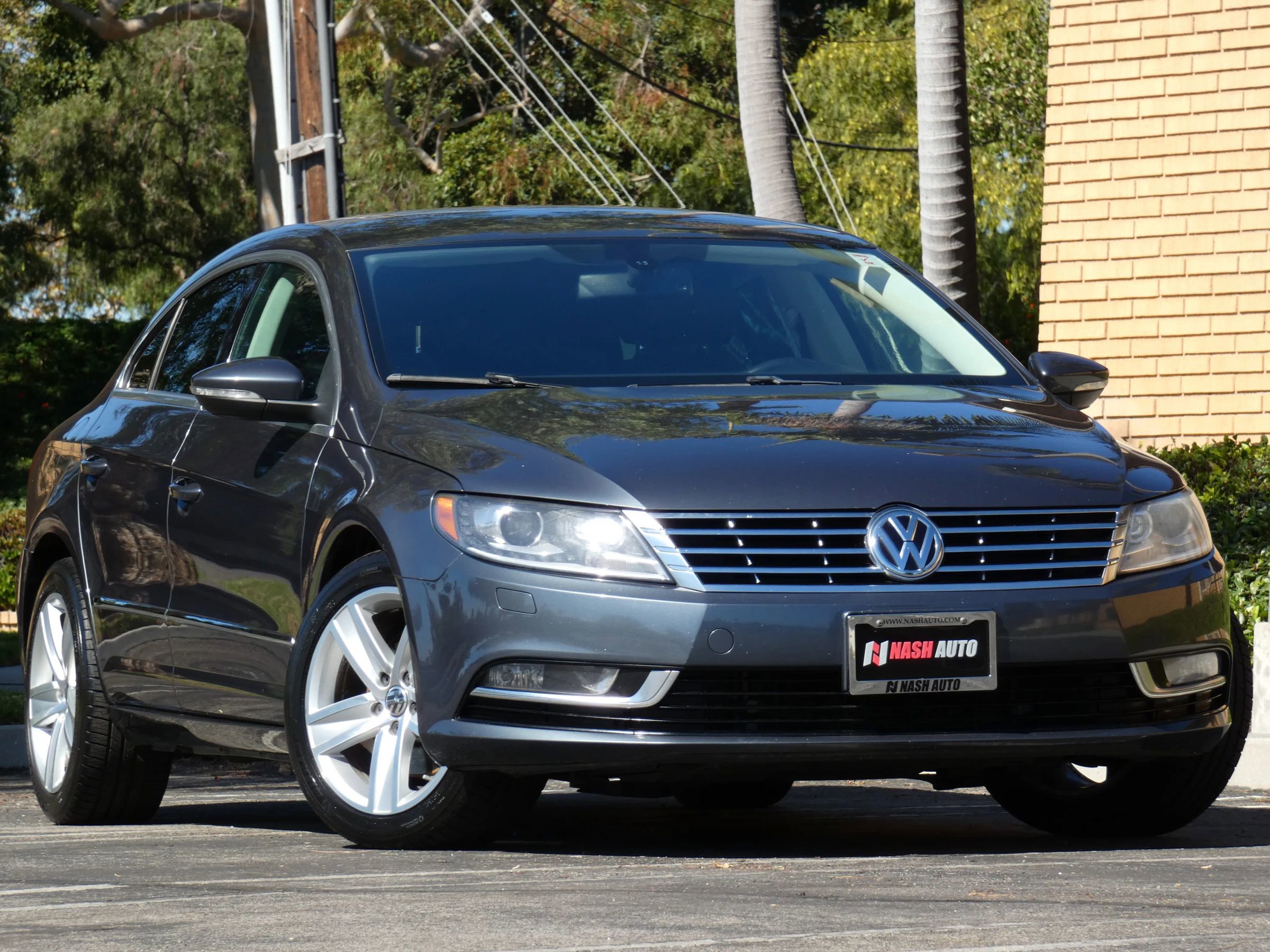 Used 2014 Volkswagen CC Sport image 3
