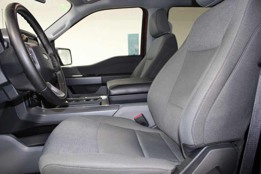 Used 2025 Ford F150 XLT w/ Equipment Group 301A Standard AWD/4WD image 22