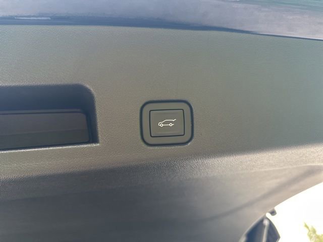 Used 2025 Buick Enclave Avenir AWD/4WD image 67