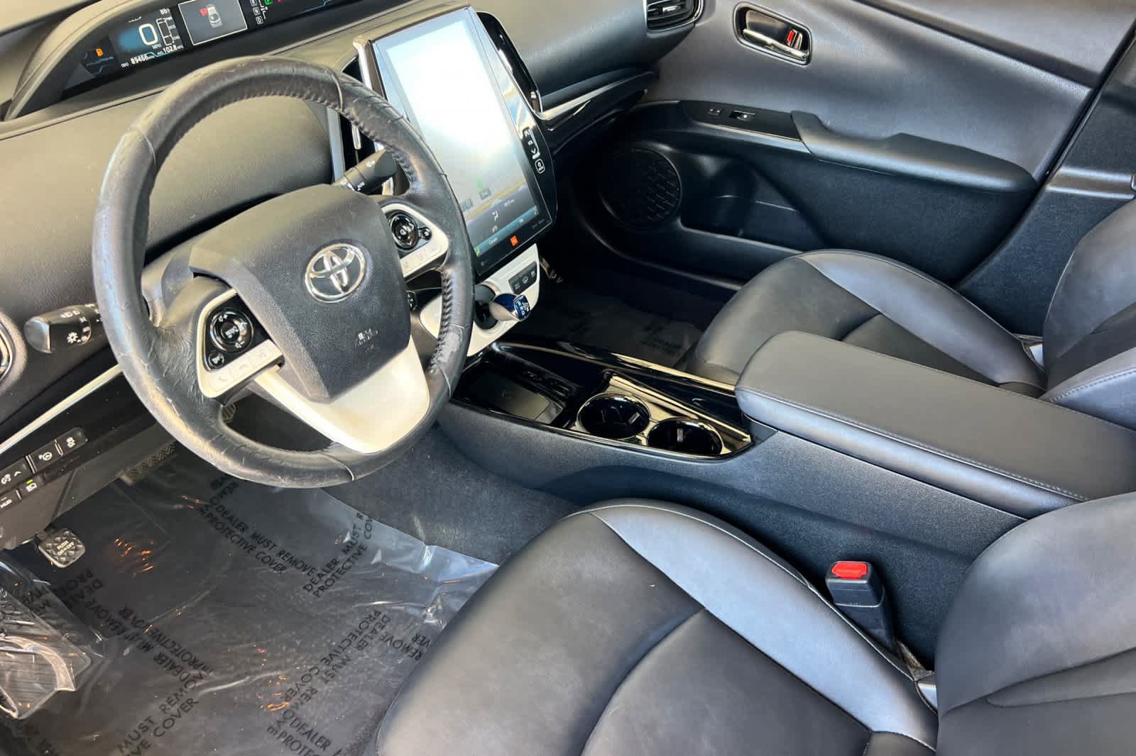 Certified 2017 Toyota Prius Prime Advanced FWD image 11