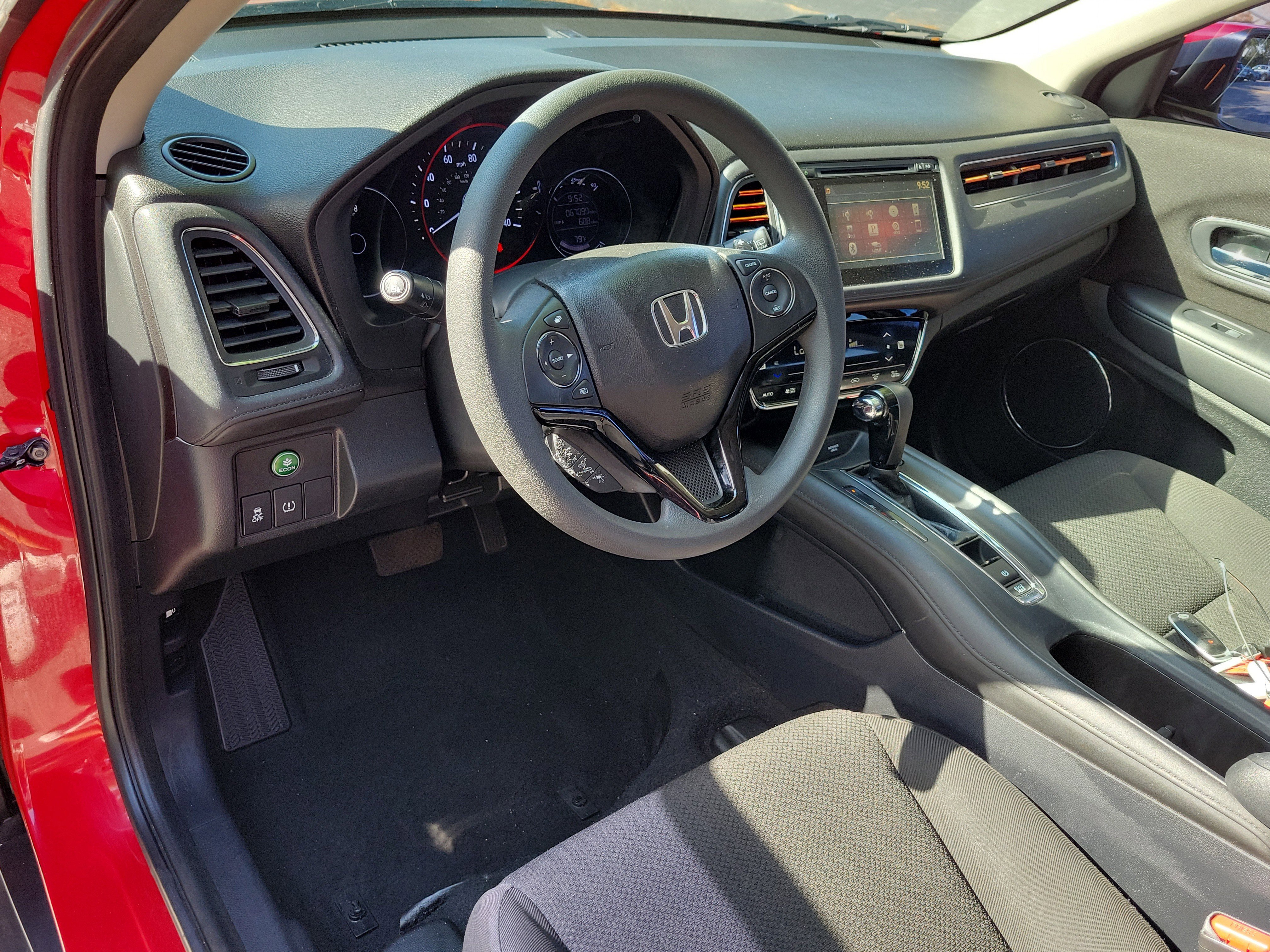Used 2018 Honda HR-V EX image 18