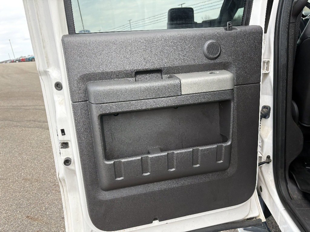 Used 2011 Ford F250 Lariat w/ Lariat Interior Pkg image 18