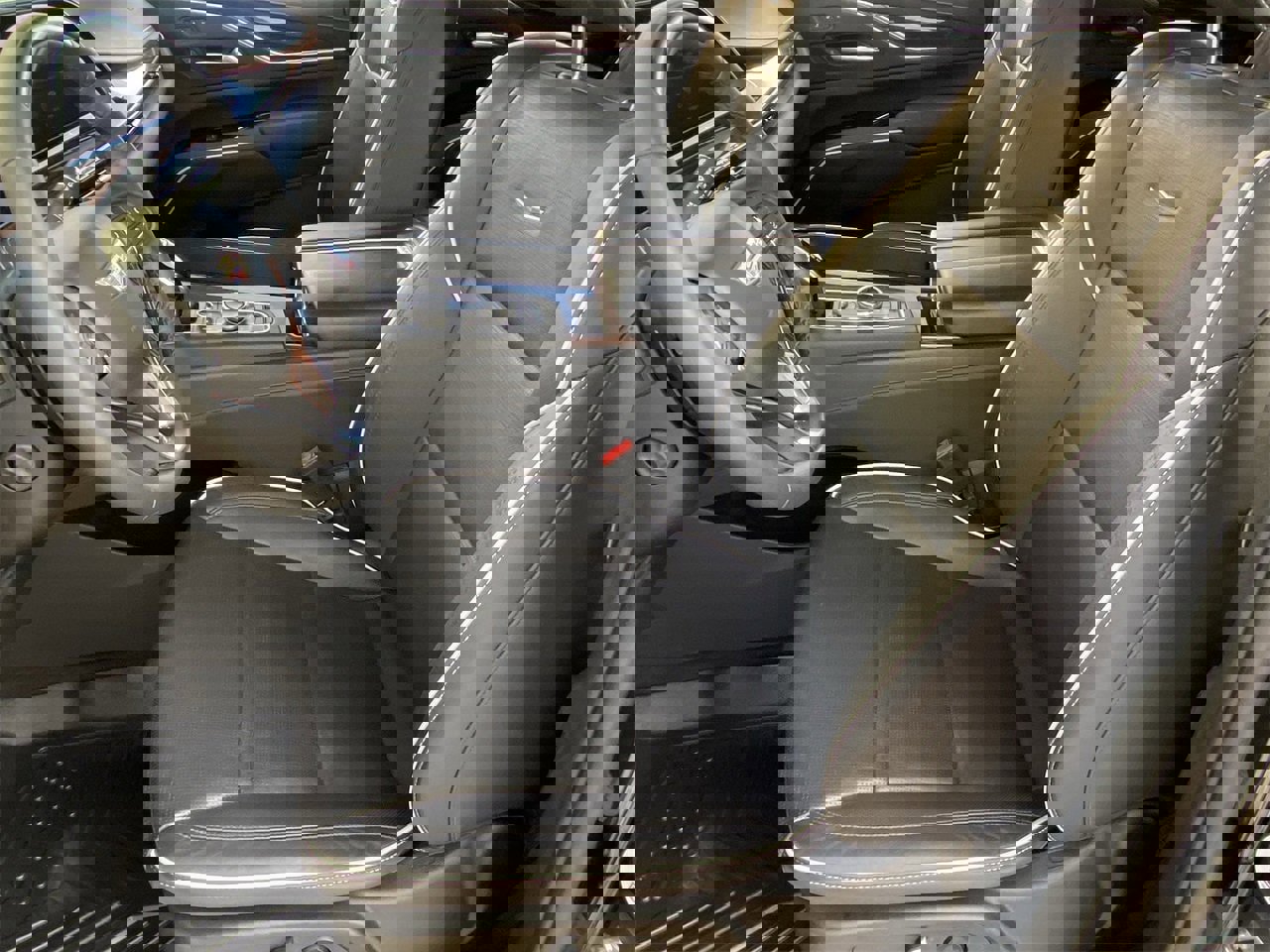 Used 2022 Cadillac Escalade Premium Luxury w/ Performance Package image 19