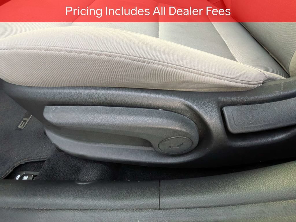 Used 2018 Hyundai Elantra SEL FWD image 19