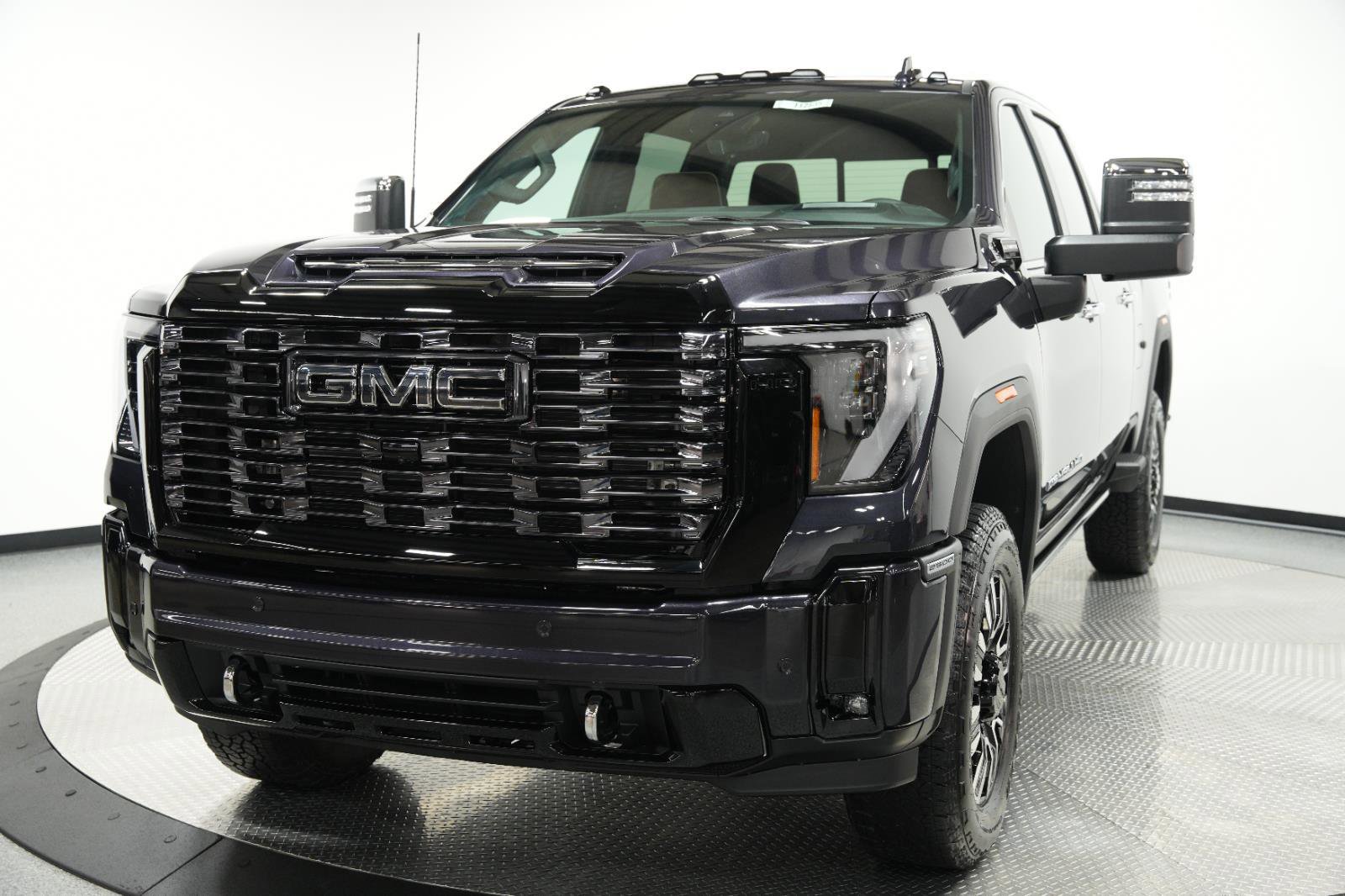 New 2026 GMC Sierra 2500 Denali Ultimate image 3