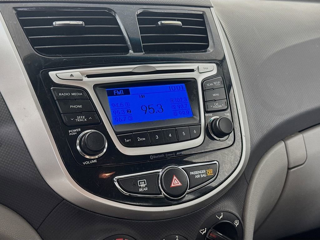 Used 2014 Hyundai Accent GLS w/ Option Group 2 image 13